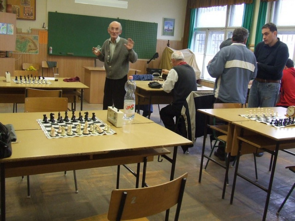2010-11-20-asztalitenisz-sakk-csocso-Debrecen-10
