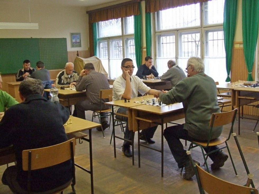 2010-11-20-asztalitenisz-sakk-csocso-Debrecen-21