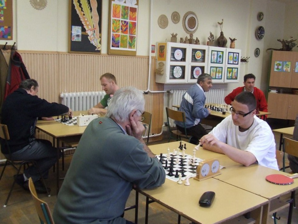 2010-11-20-asztalitenisz-sakk-csocso-Debrecen-40