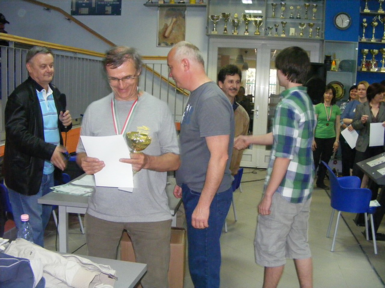 2011-04-08-Hírek-a-szegedi-tekésekről-05