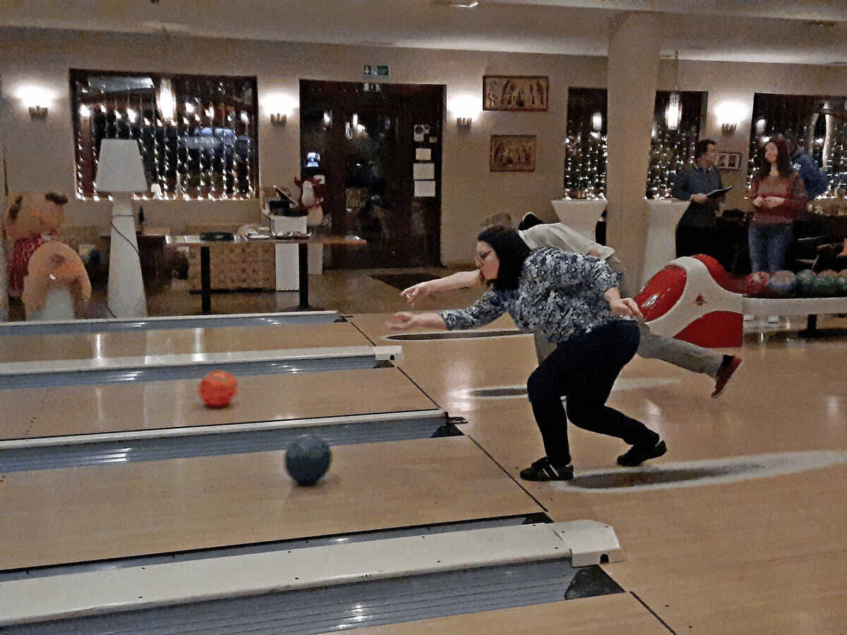 20231202_év-végi-bowling-baján_180948_optimized